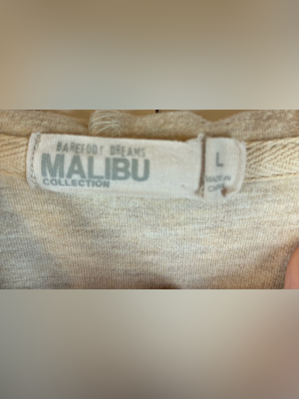 Barefoot Dreams Malibu Collection Gray Lightweight Hooded Pullover Top Large - Picture 3 of 5